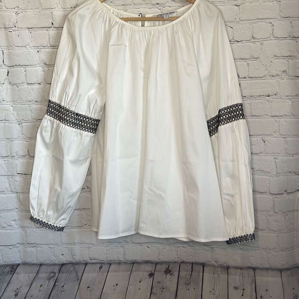 Elizabeth and James White Long sleeve Blouse with Black Brown Stitching size 0x
